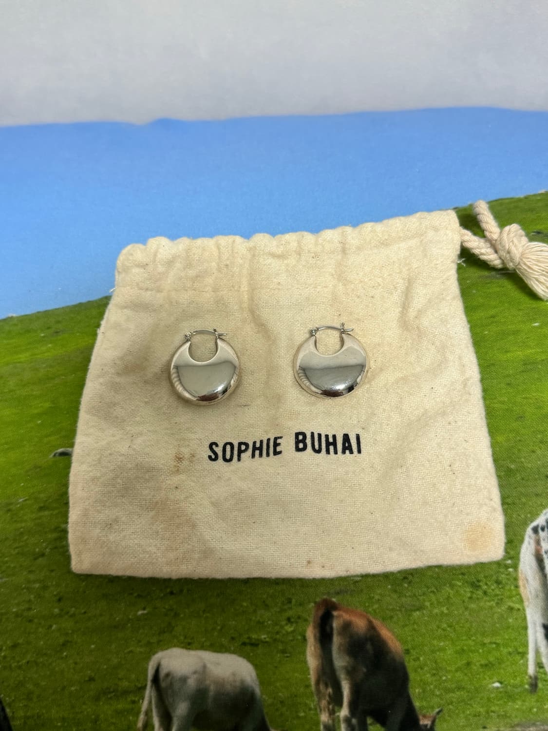 Sophie buhai classic cowbell earrings 상품이미지2
