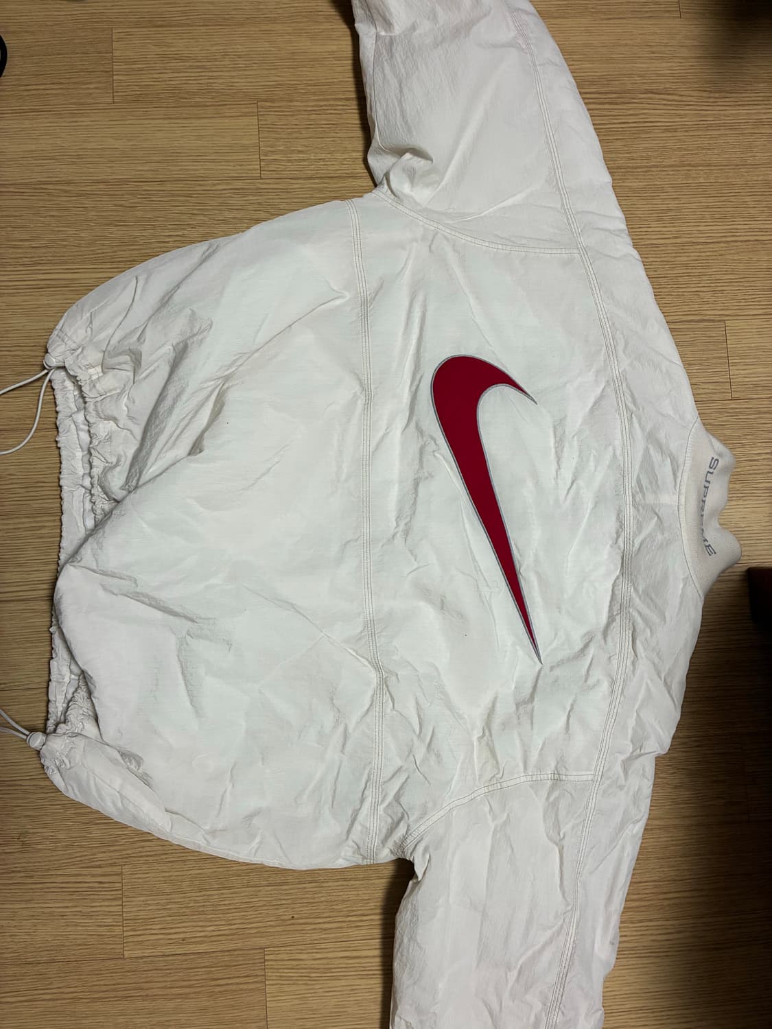 나이키 슈프림 아노락 바람막이 상품이미지1