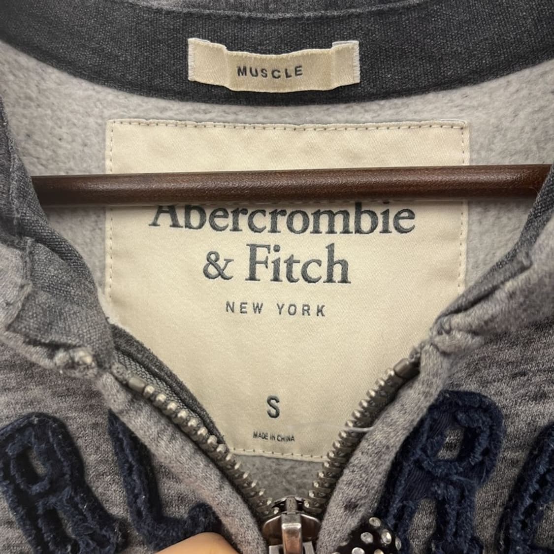 아베크롬비 레트로 빈티지 그런지 데미지 후드집업 S C10571 상품이미지5