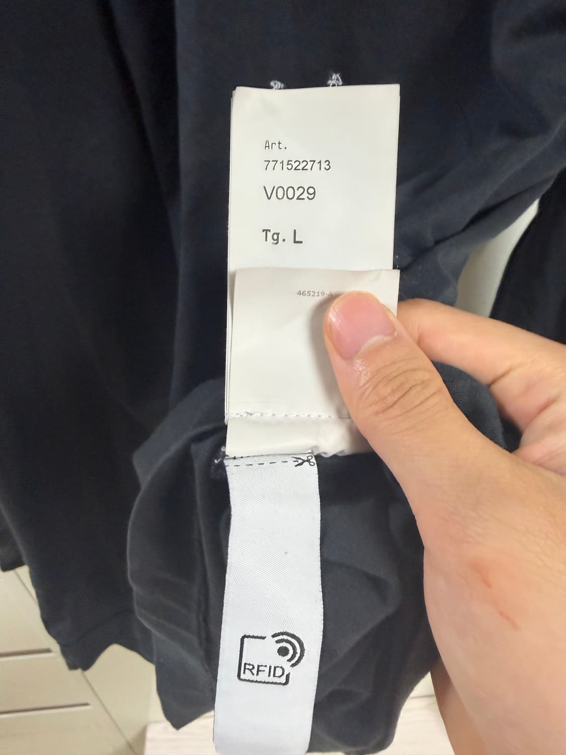 23ss 스톤아일랜드 블랙 롱슬리브 L 상품이미지4