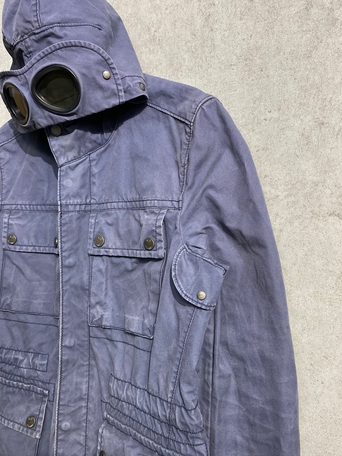 [95] C.P Company 씨피컴퍼니 가먼츠워시드 고글 후드자켓 상품이미지5