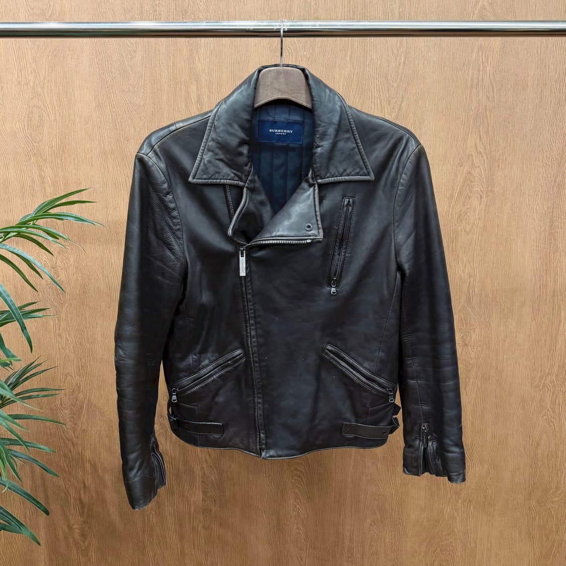 버버리 런던 라이더 레더 자켓 멀티 포켓 안감 퀄팅 디테일 브라운 상품이미지1