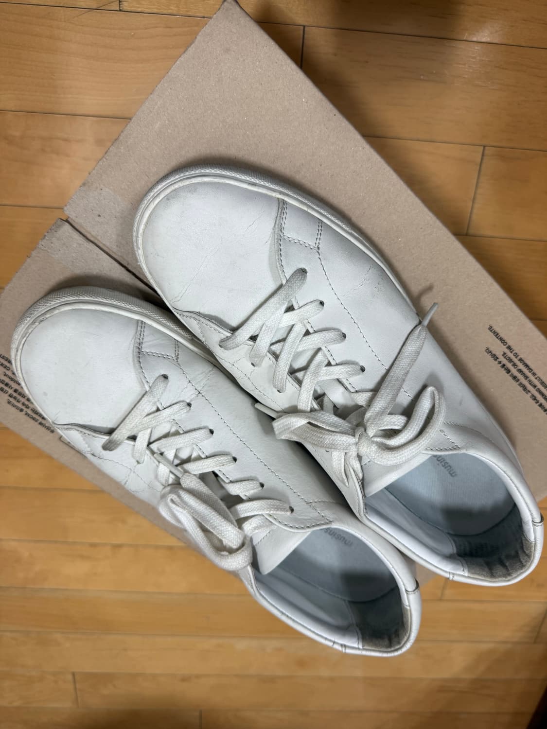 무신사스탠다드 무탠다드 레더 코트 스니커즈 화이트 280 상품이미지1