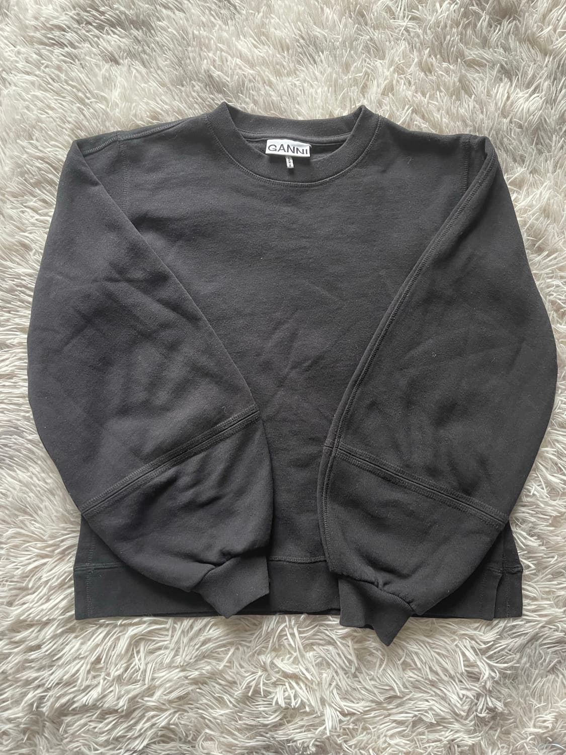 가니 블랙 맨투맨 퍼프 슬리브 상품이미지1