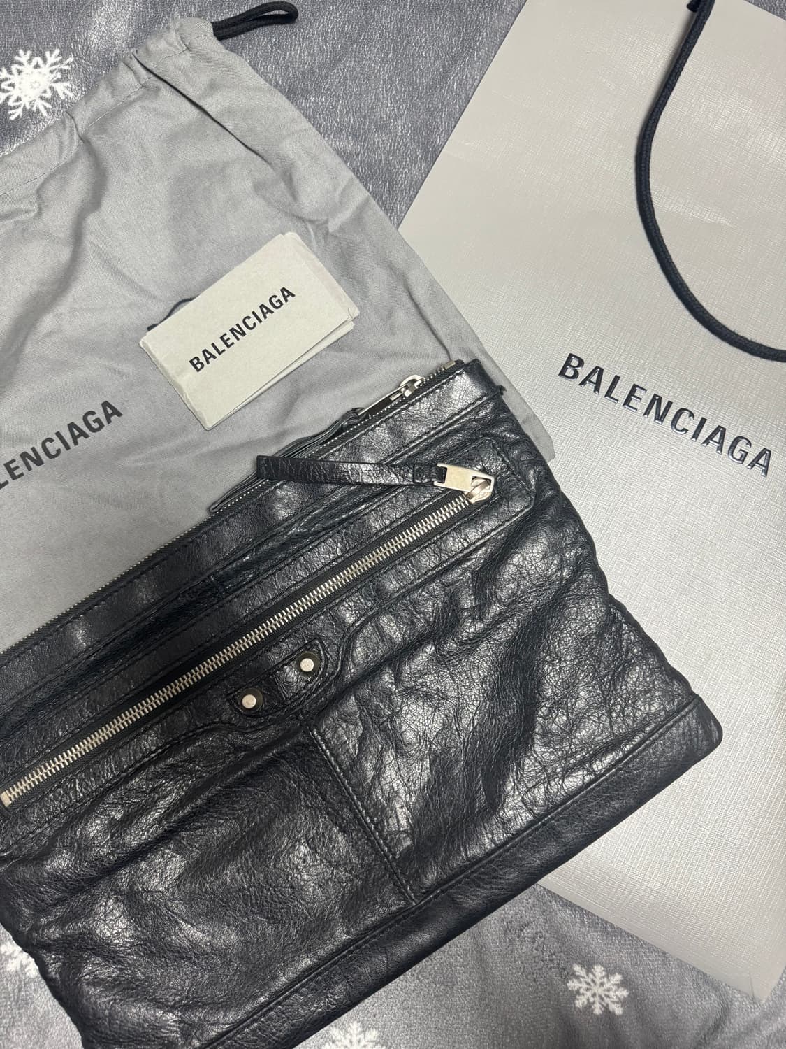 발렌시아가 모터 클러치백 상품이미지1