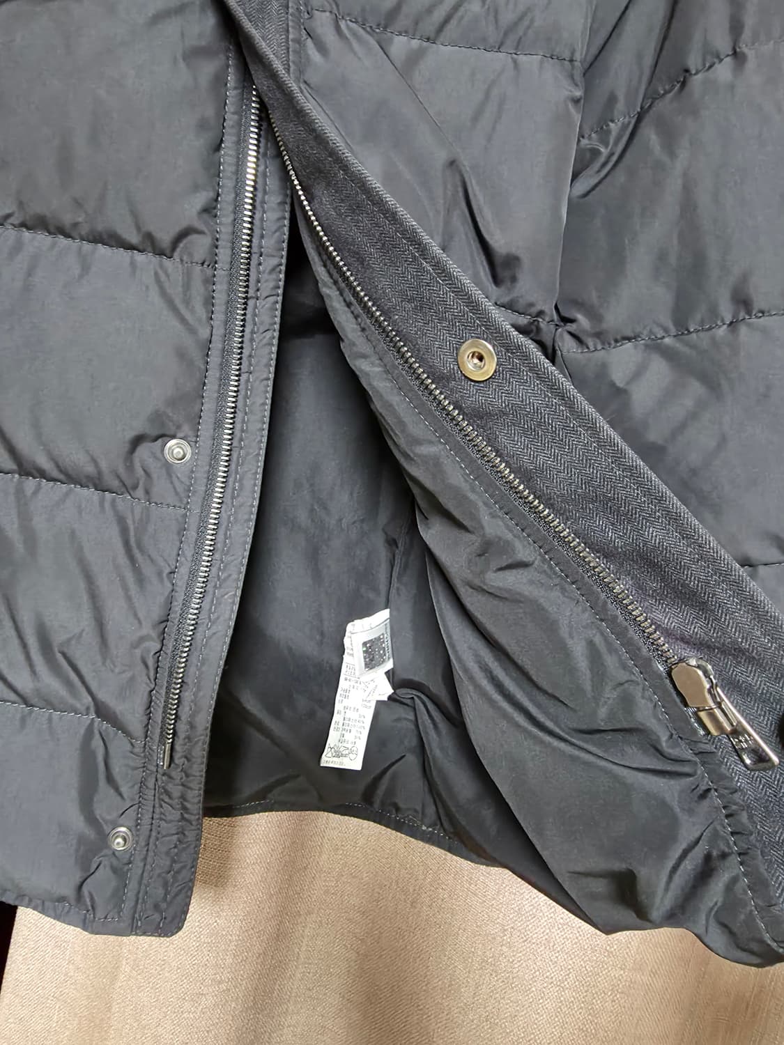 돌체앤가바나키즈패딩 8Y 상품이미지5