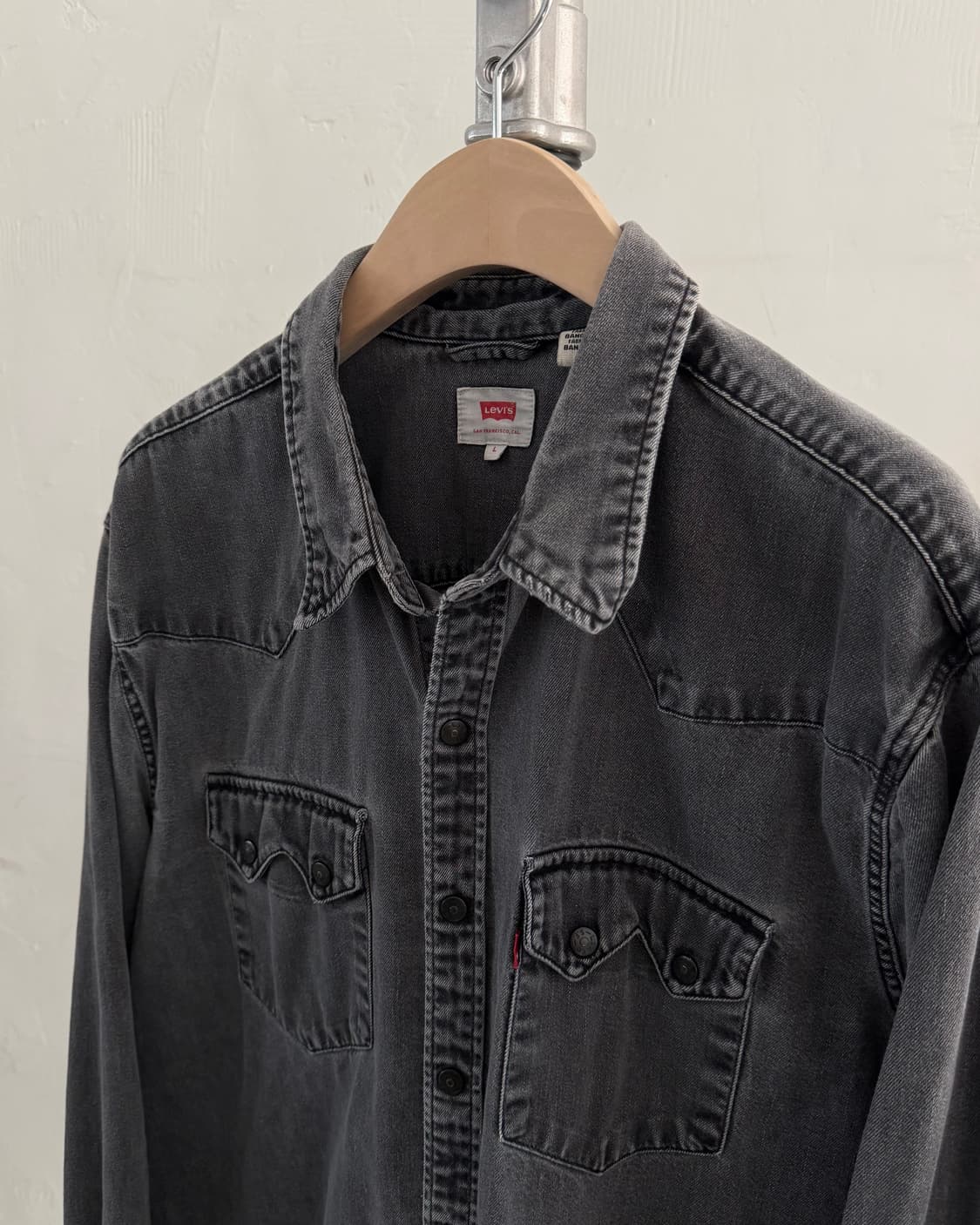 Levi‘s 리바이스 샌프란시스코 흑청 투포켓 스냅버튼 웨스턴 셔츠 상품이미지5