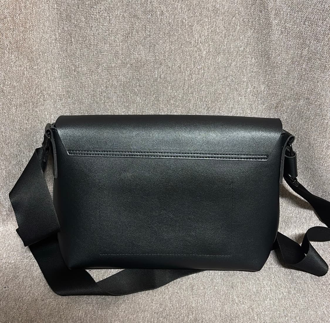 GUG 106 미니 크로스백 블랙 상품이미지5