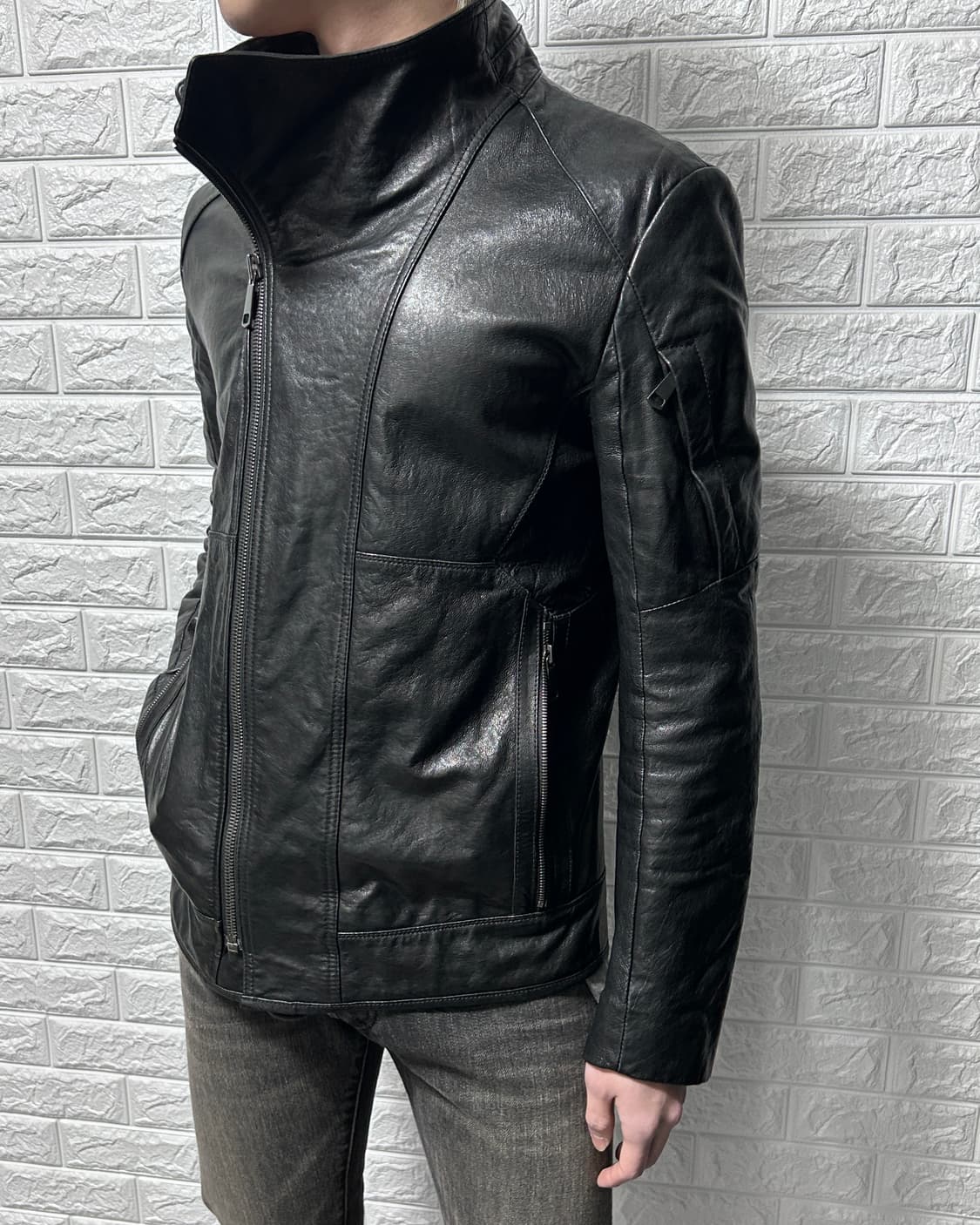 시스템 옴므 사선 하이넥 램스킨 자켓 상품이미지3