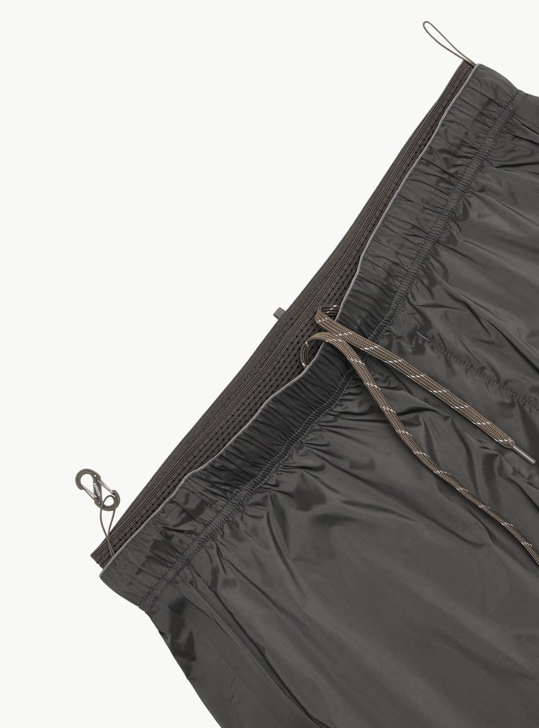 새티스파이 테크실크 5인치 쇼츠 레이븐  상품이미지3