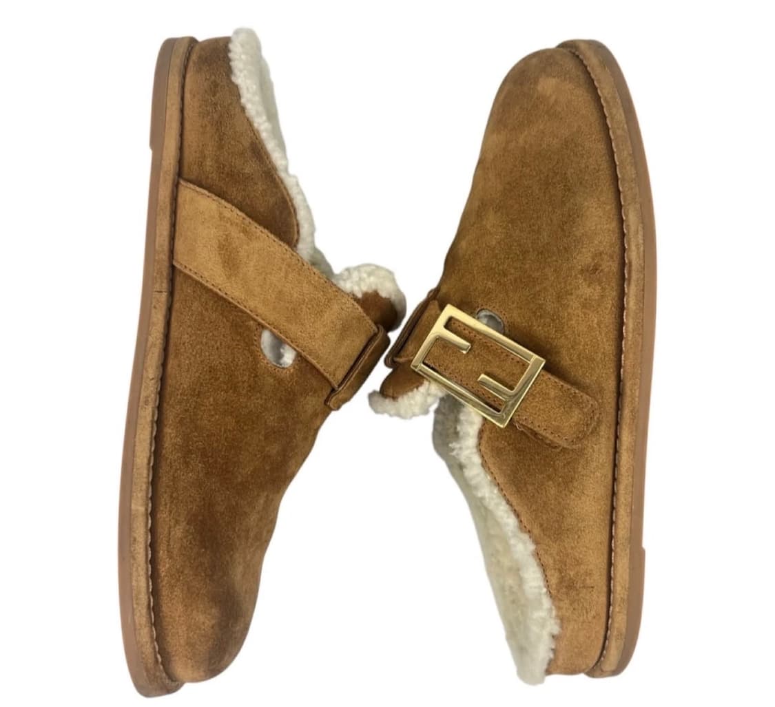 펜디 스웨이드 어그 뮬 38 상품이미지1