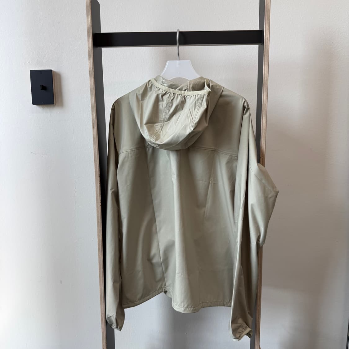 파타고니아 라이트 배리어블 자켓 웨더드 스톤  상품이미지3