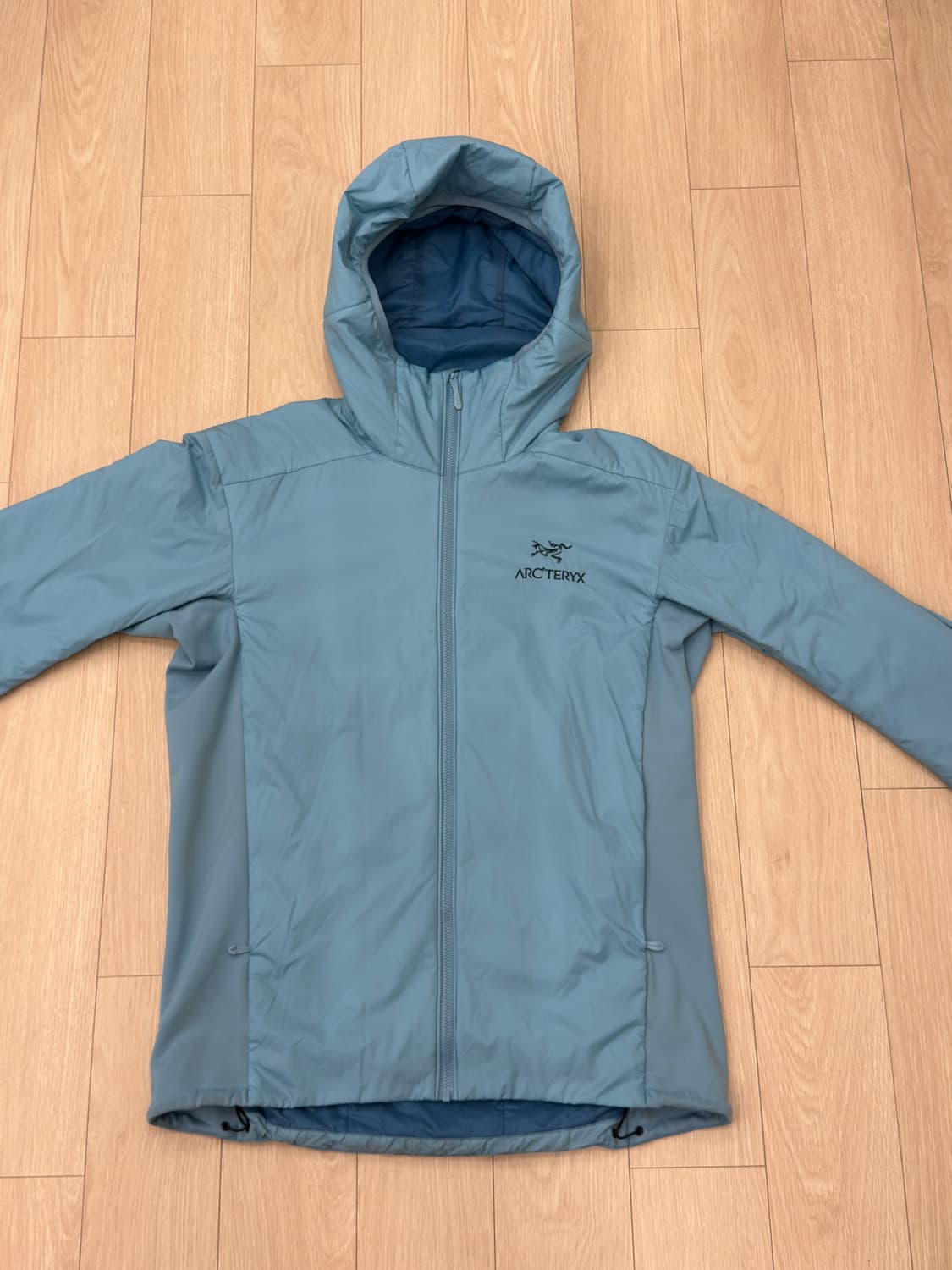 아크테릭스 아톰 LT 후디 솔레스 S사이즈 ! 현재 크림에서 90만원 상품이미지1