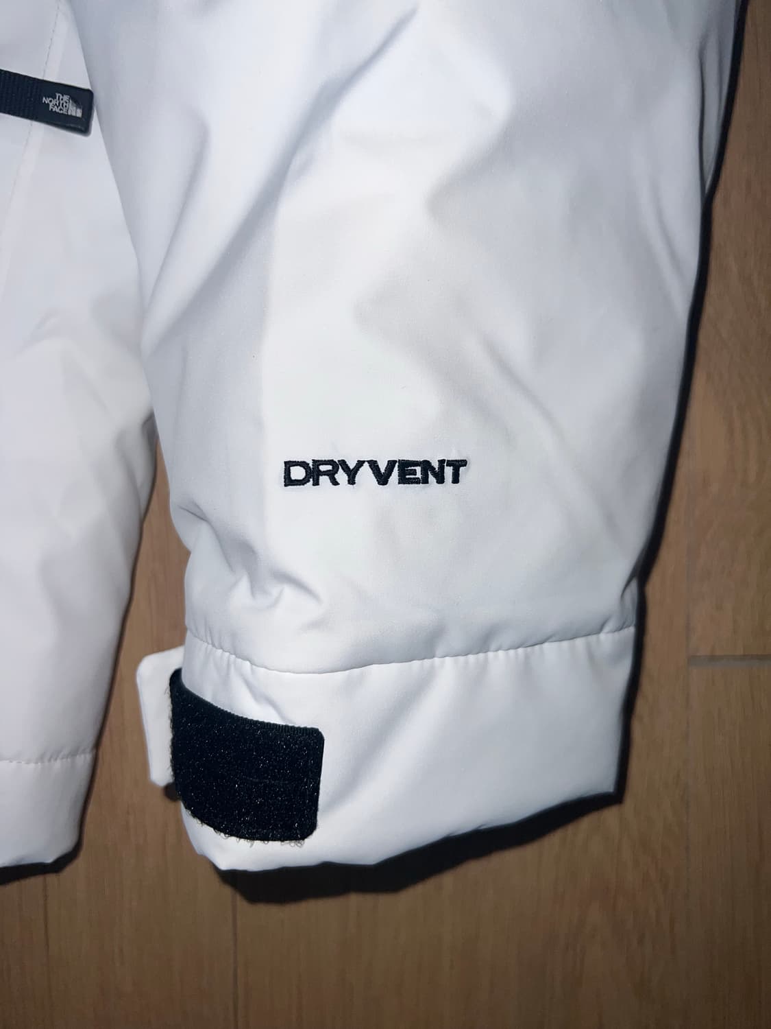 노스페이스 패딩 RDS dryvent 화이트 상품이미지5