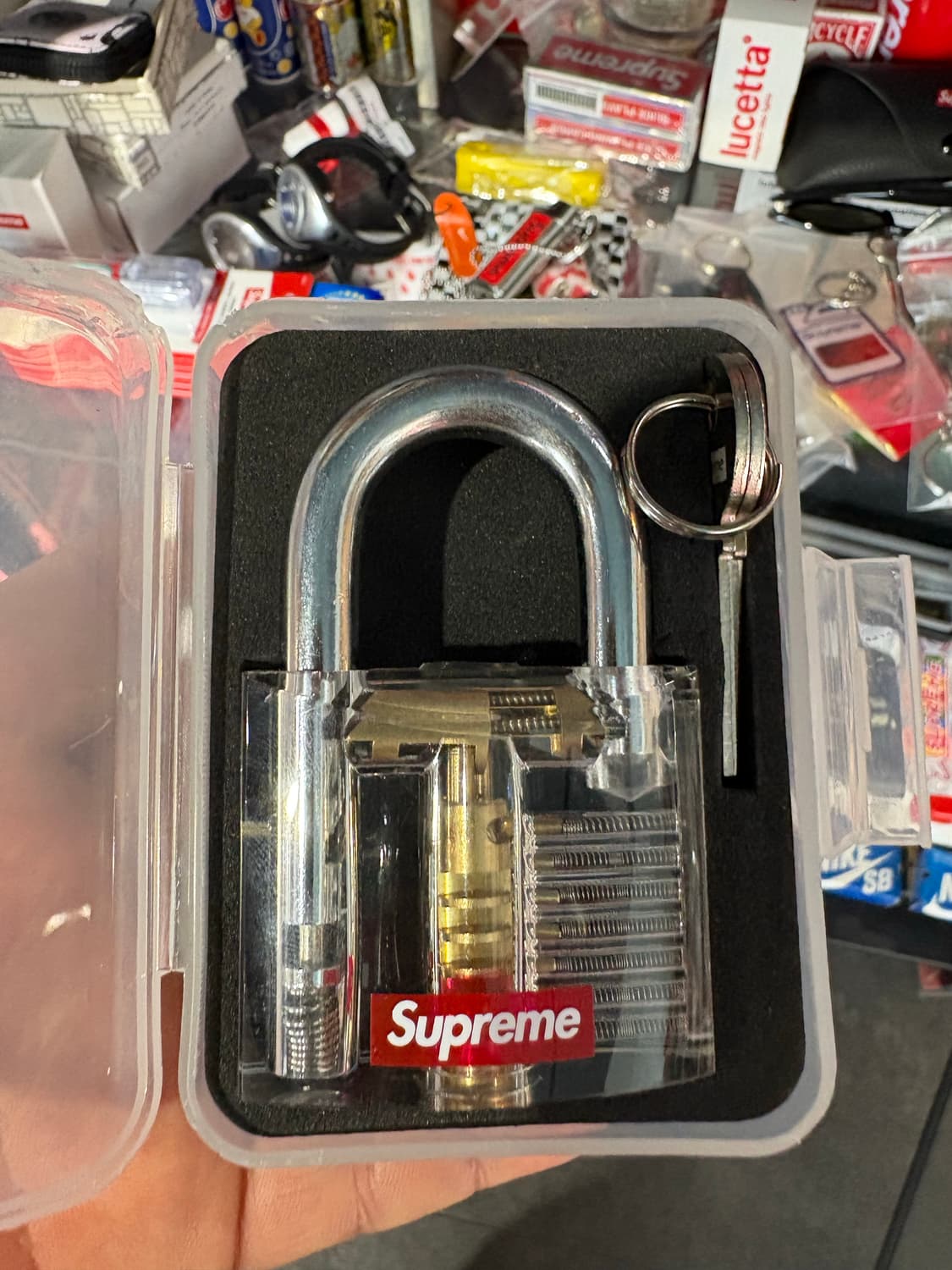 슈프림 투명락 20ss 상품이미지1