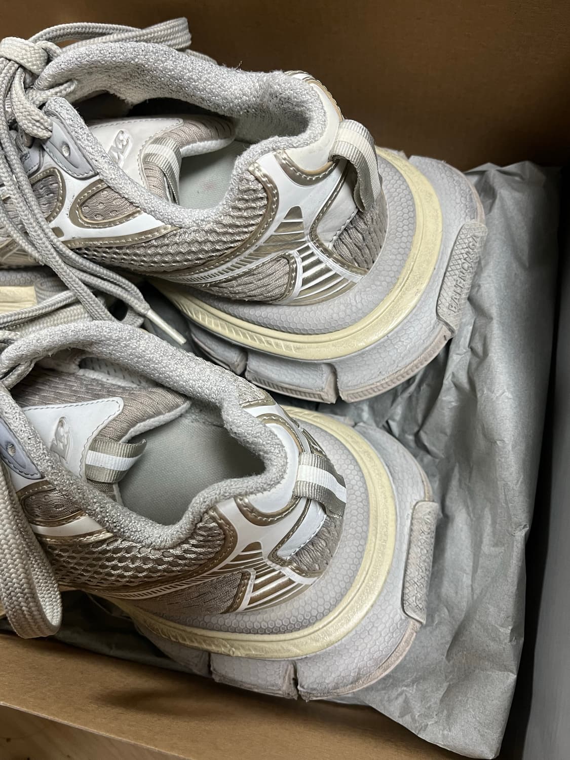 발렌시아가 3XL 라이트 베이지 41 상품이미지3