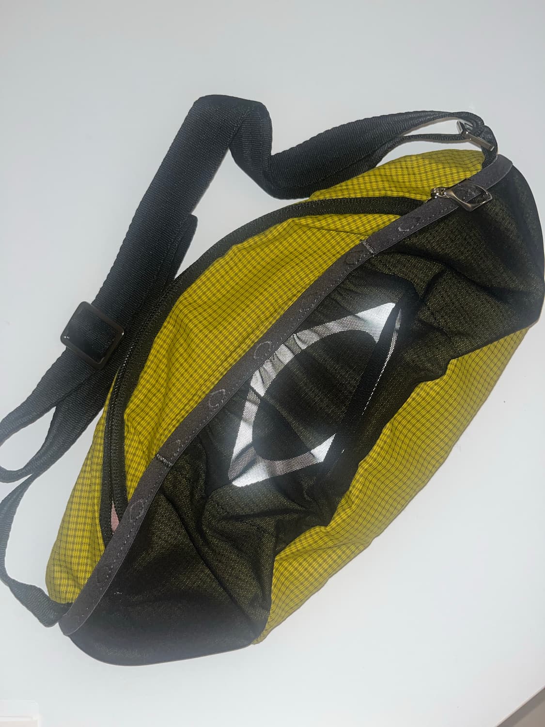 미스치프 MOUNTAIN BAGUETTE BAG 상품이미지1