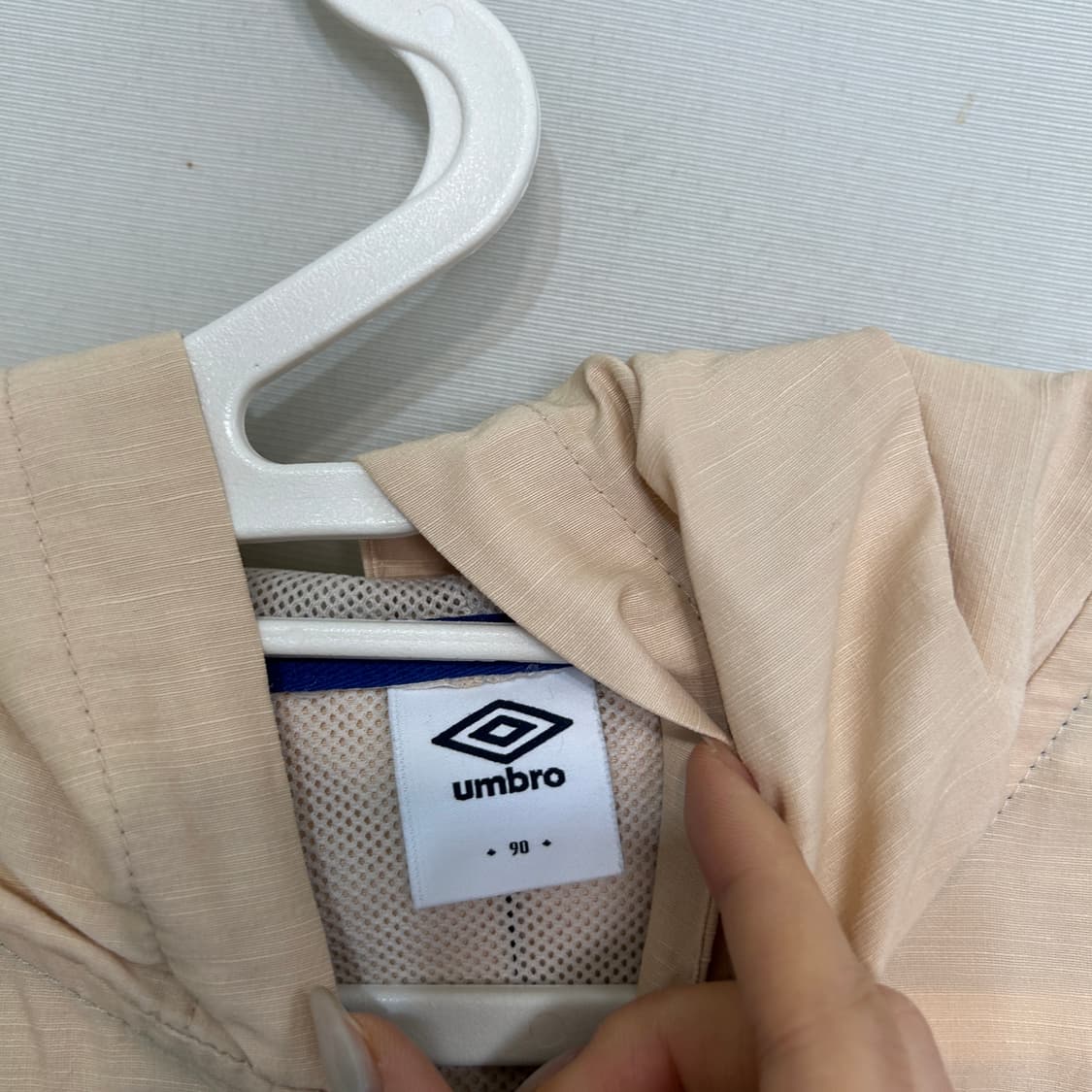 엄브로 여성 매쉬 바람막이 90  상품이미지2