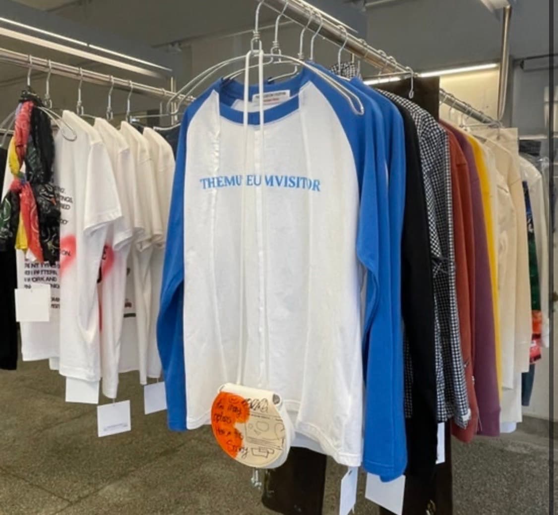 뮤지엄비지터 슬리브 (Raglan split sleeve) L 상품이미지3