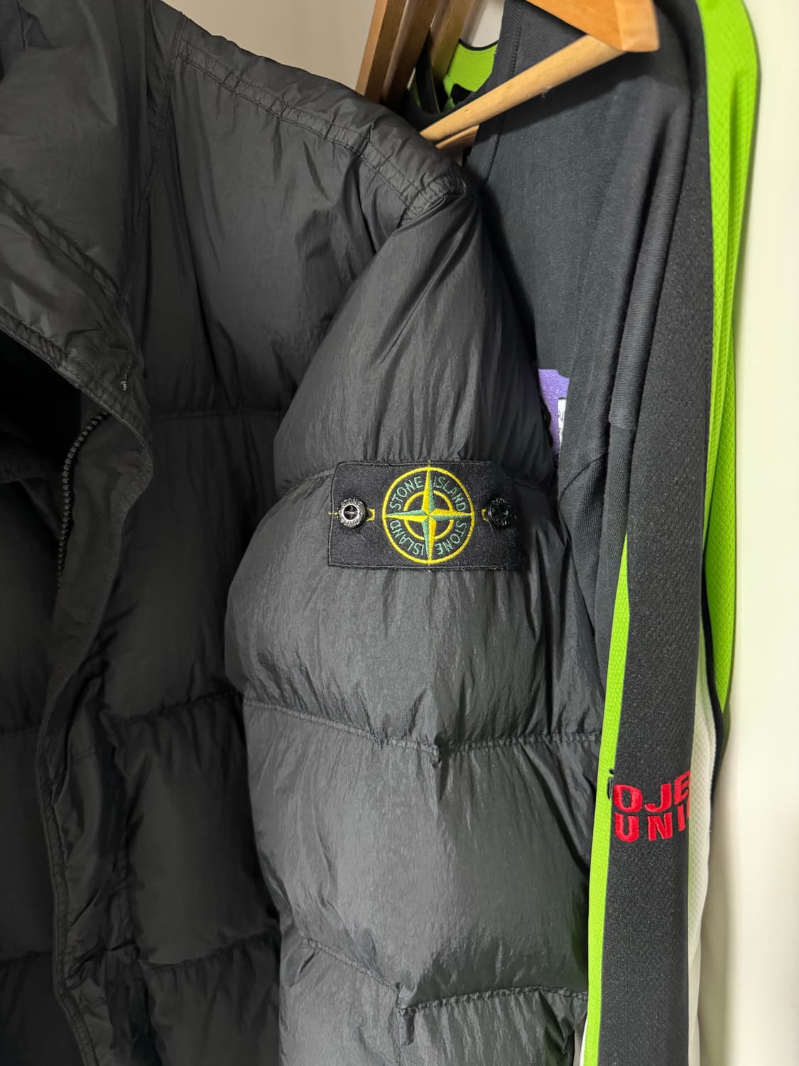 스톤아일랜드 크링클랩스 24fw 논후드 블랙 m 상품이미지2
