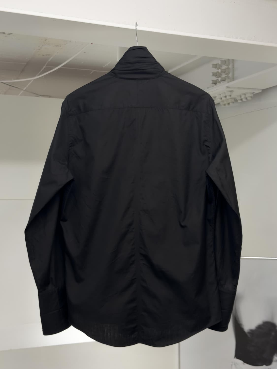 에르메스 드레이프넥 셔츠 상품이미지5