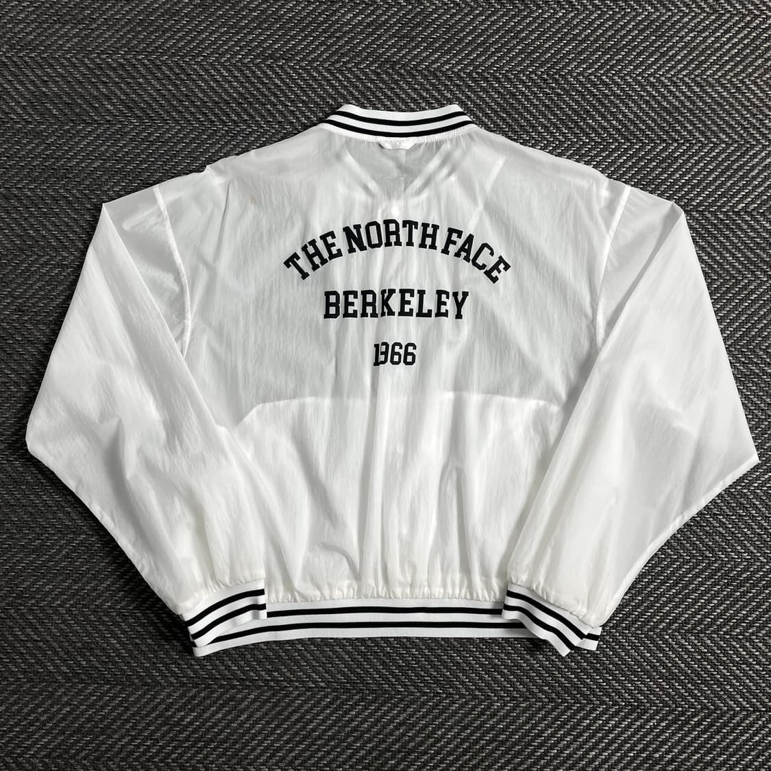 노스페이스 신형 나일론 라이트 봄버 바람막이 o 3892 상품이미지1