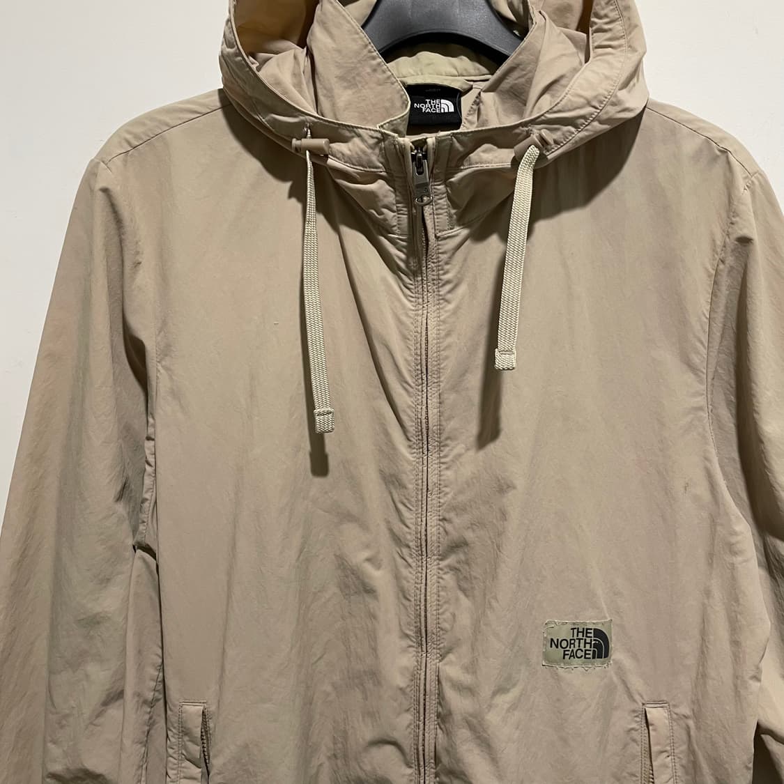노스페이스 바람막이 베이지 상품이미지3
