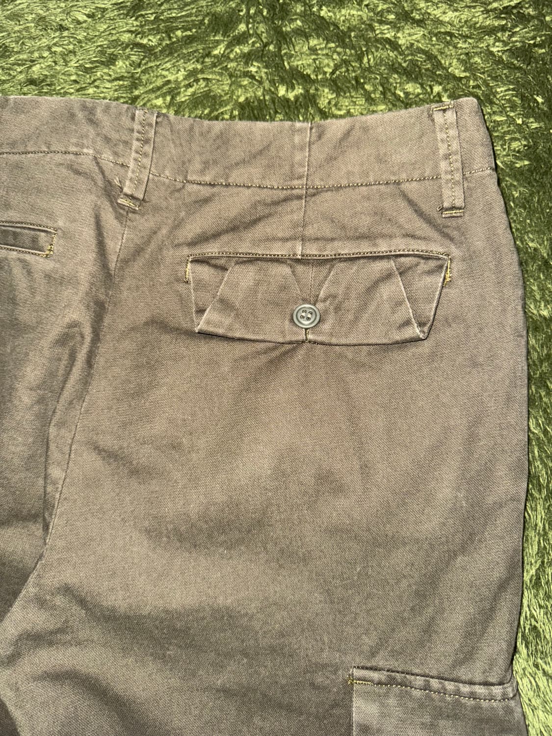 [2] UNDERCOVER 10AW 로고 라벨 카고 팬츠 올리브 상품이미지9