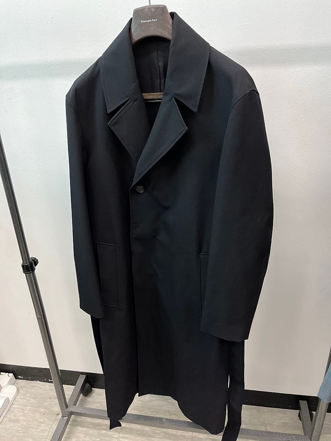 105) 알레그리 블랙 트렌치코트  상품이미지1