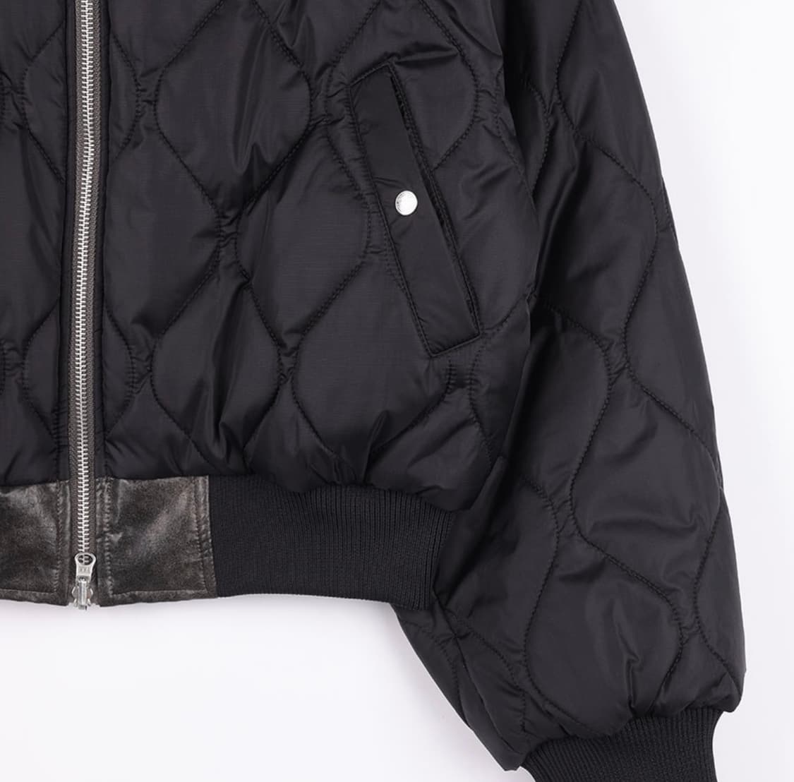 팬시클럽 리버시블 엠보 점퍼 상품이미지4