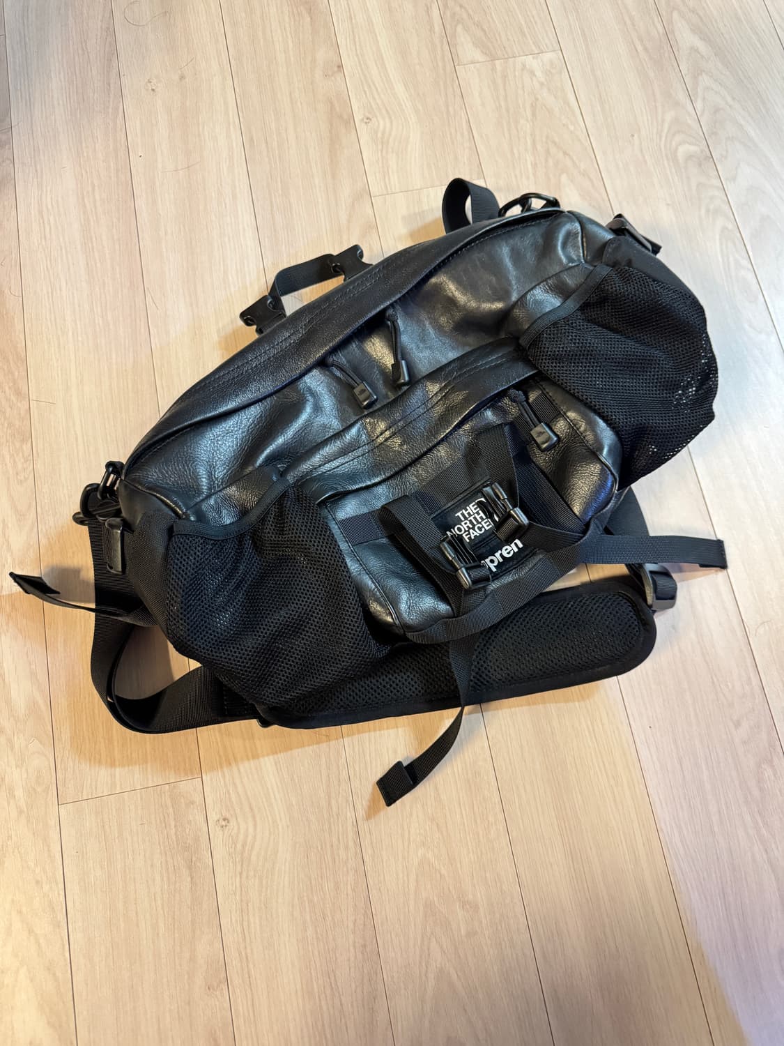 18fw 슈프림 supreme 노스페이스 레더 마운틴 웨이스트 백 상품이미지4