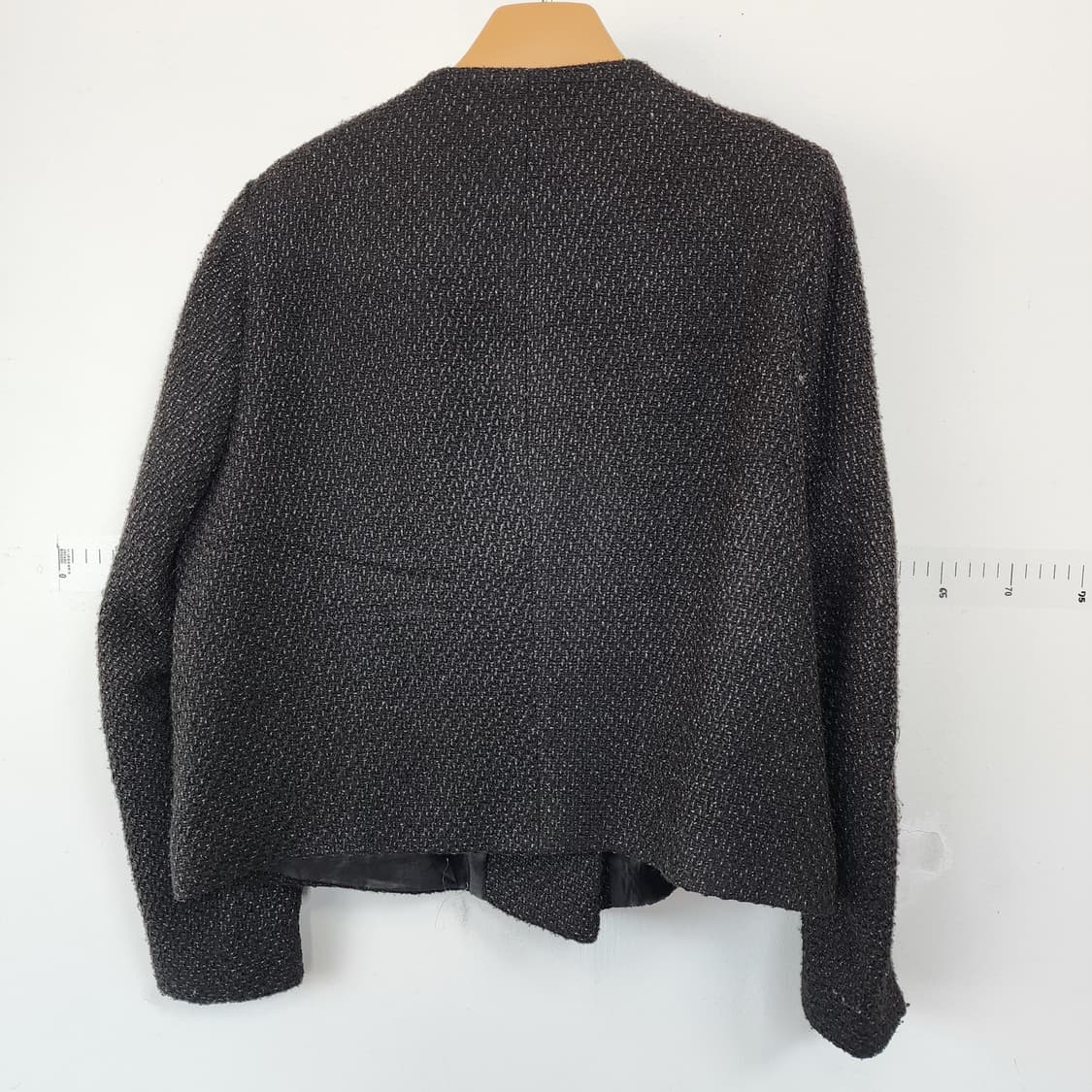 CHICHERA 블랙 트위드 금장 버튼 자켓 상품이미지3