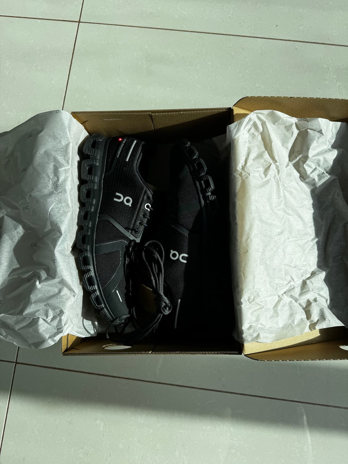 온클라우드6 42.5(270사이즈) 새상품 판매 상품이미지2