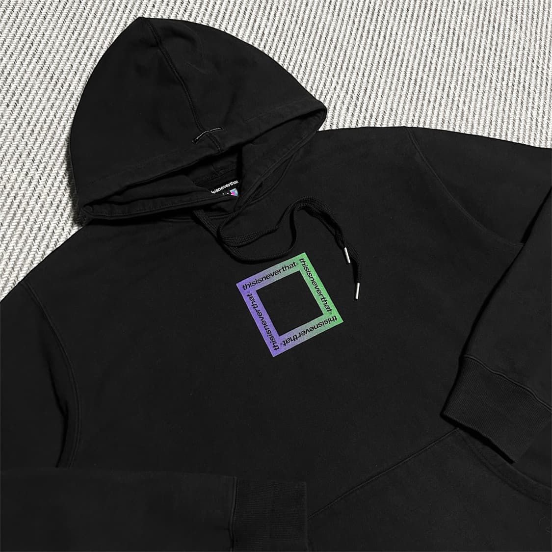 [L] Thisisneverthat 디스이즈네버댓 그래픽 블랙 후드티 상품이미지3