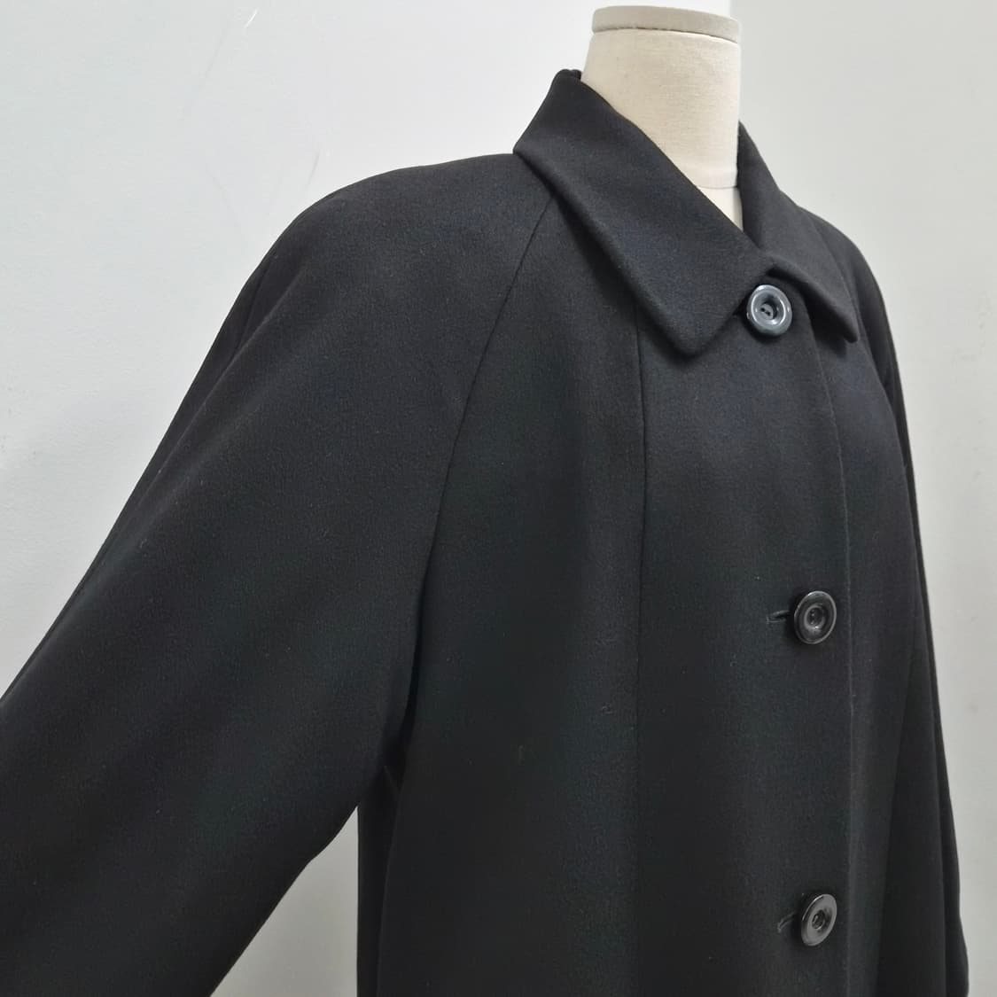 Belta Buono 캐시미어100 블랙 클래식 롱코트 상품이미지6