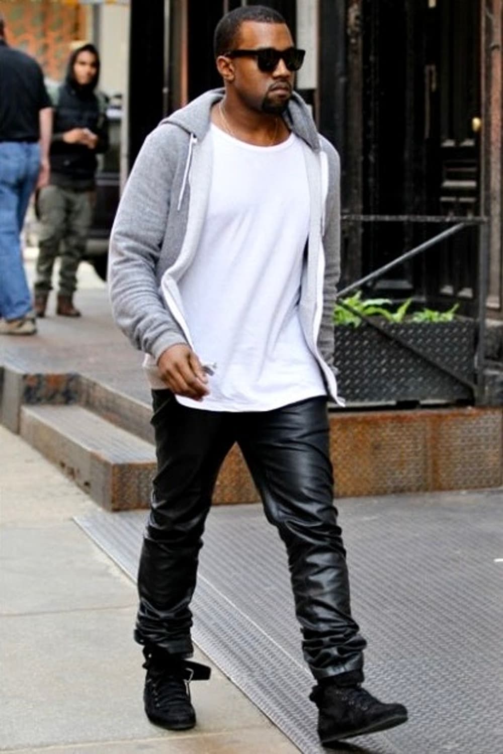 Balenciaga 15s Waxed Coated Denim Pants 상품이미지1