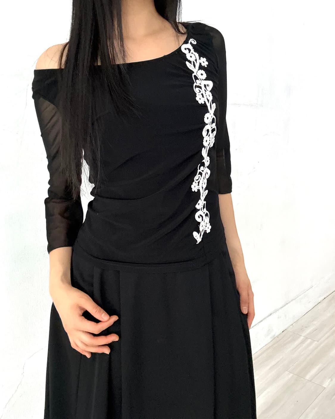 Black Oriental Embroidery Detail Sleeve 상품이미지5