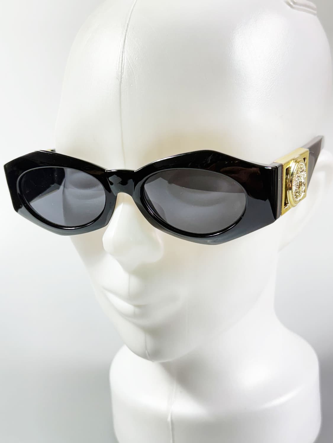 블랙 볼드 골드 메달리온 템플 빈티지 선글라스 상품이미지9