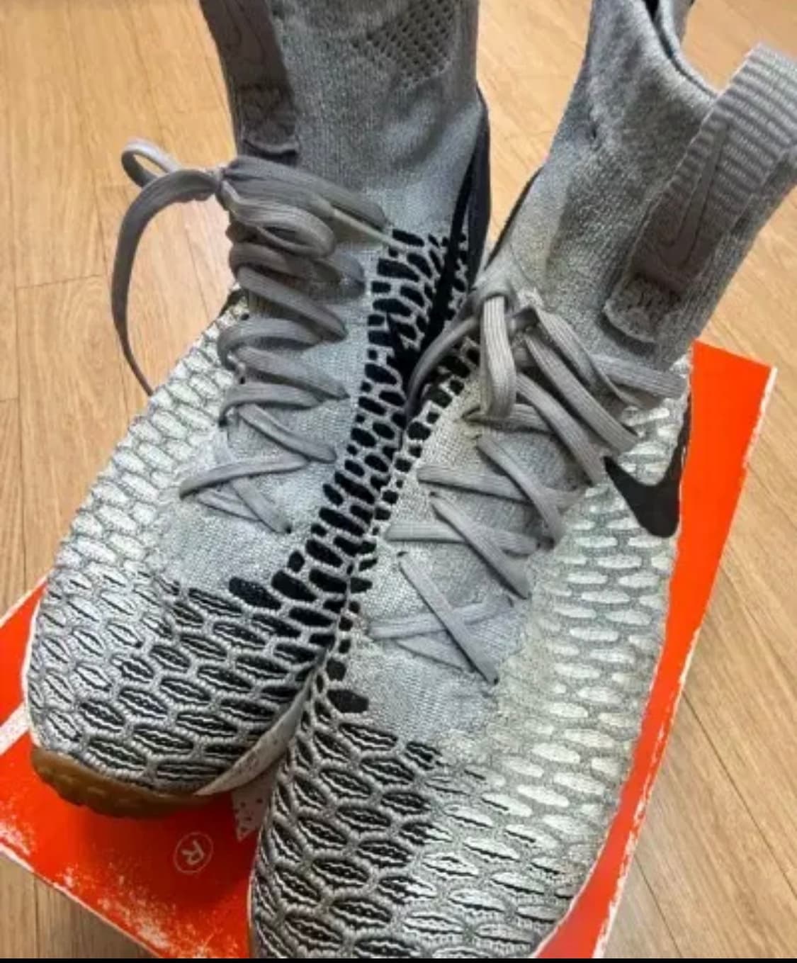 나이키 풋스케이프 마지스타 울프그레이 270 상품이미지1