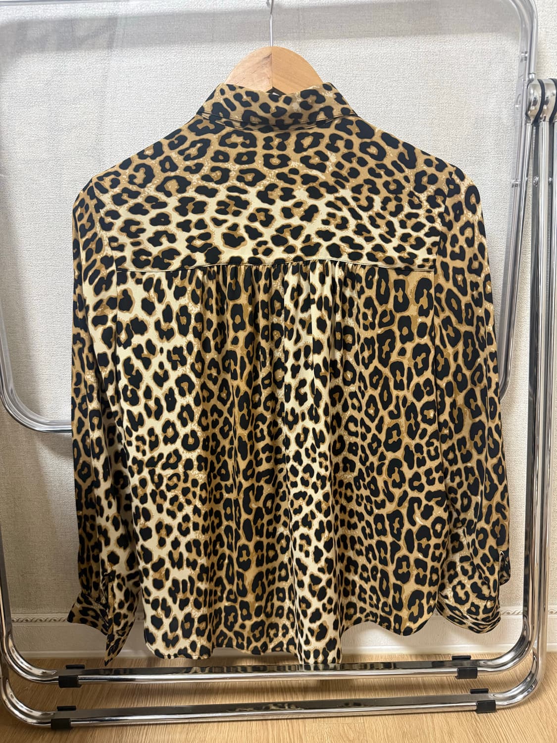 (반택포) H&M 레오파드 셔츠  상품이미지4