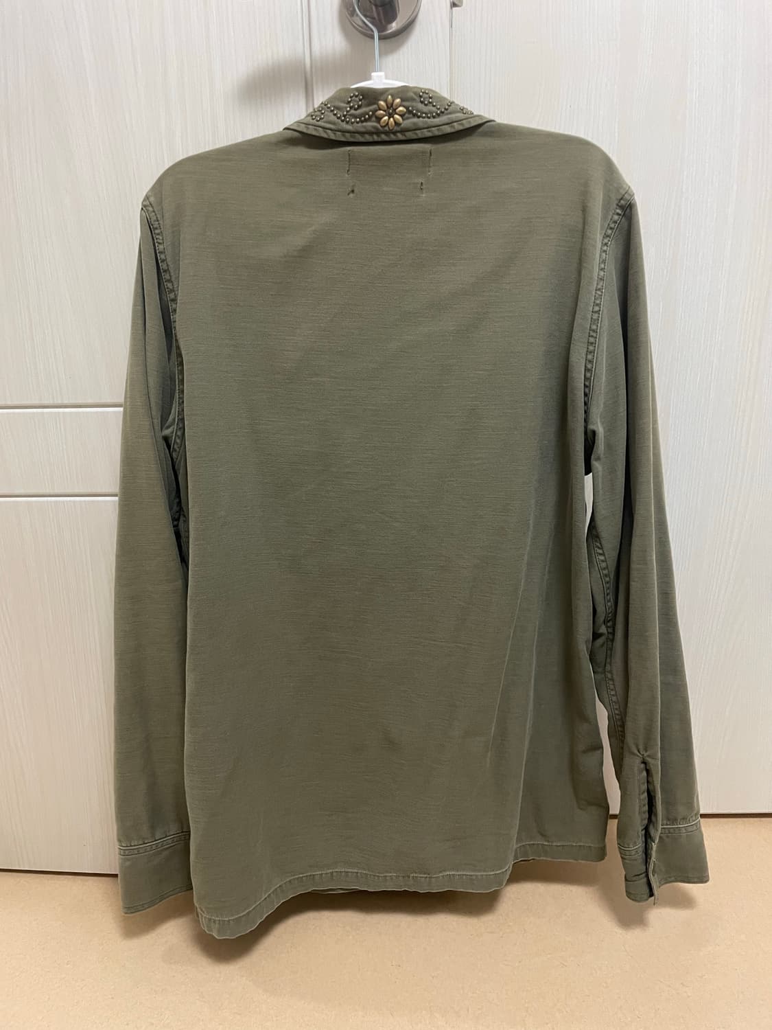 레미 릴리프(Remi Relief) 스터드 밀리터리 셔츠 XXL 상품이미지4