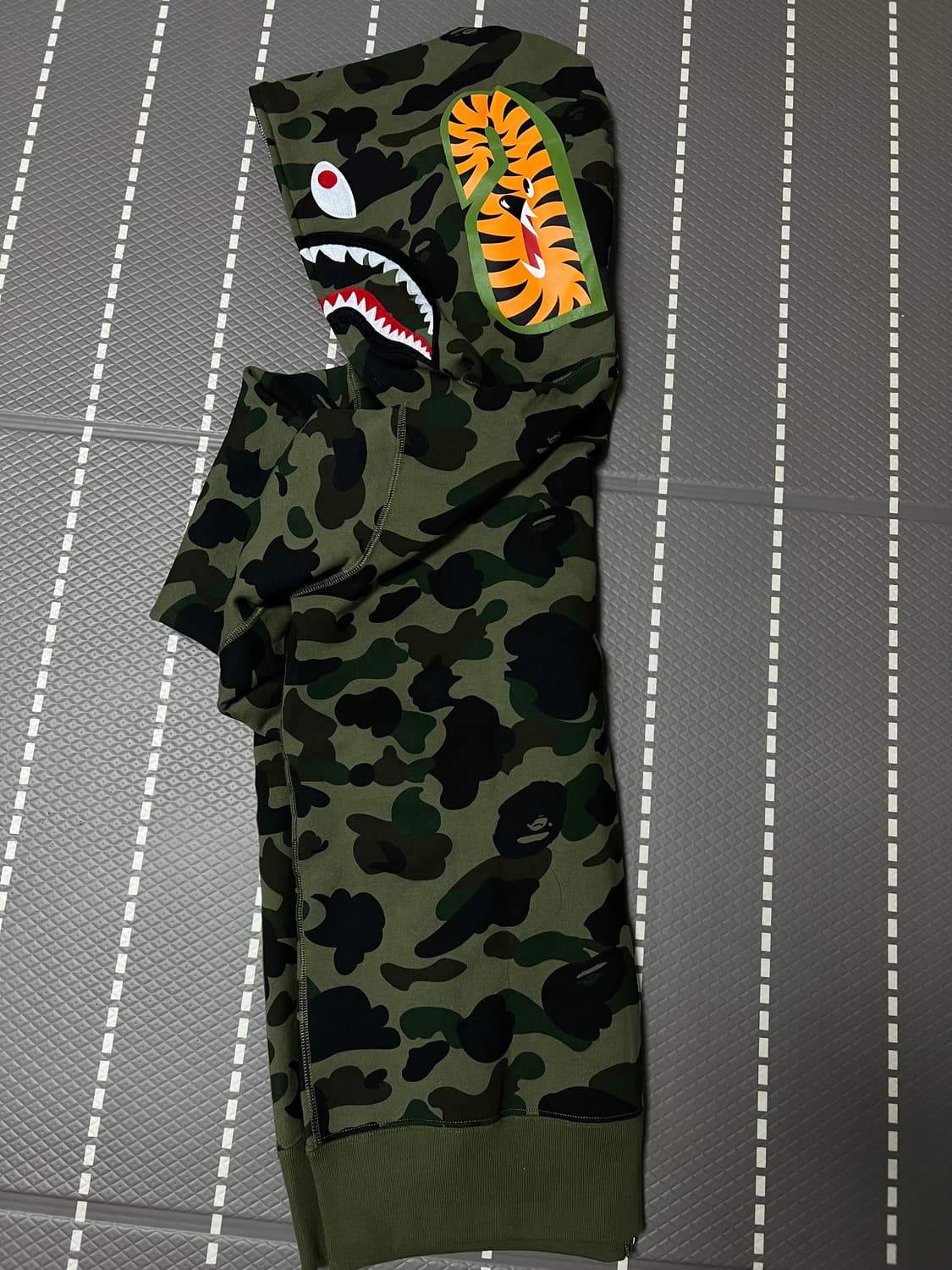 베이프 녹계 후드집업 /L 상품이미지3