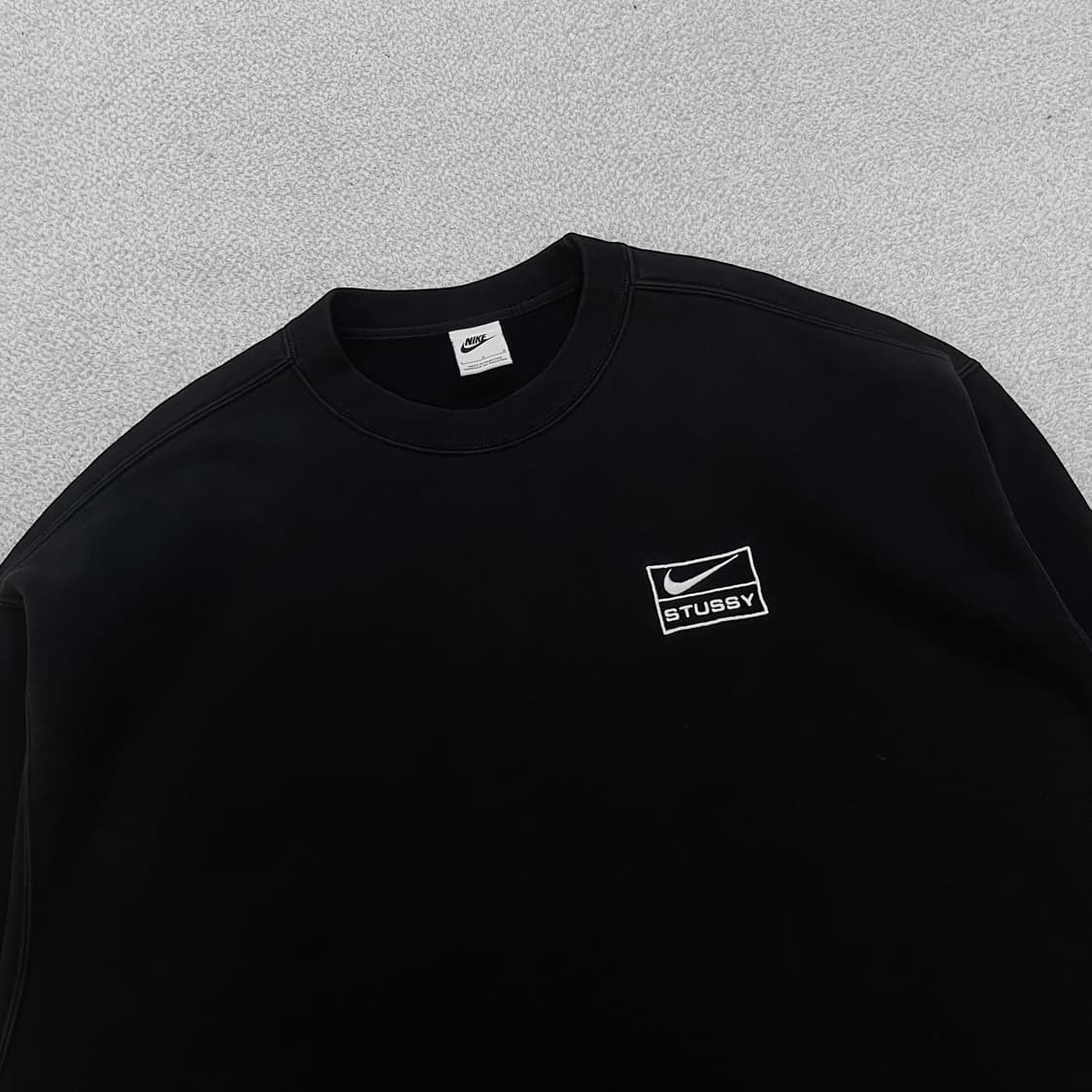 나이키 x 스투시 워시드 플리스 크루넥 맨투맨 블랙 상품이미지2