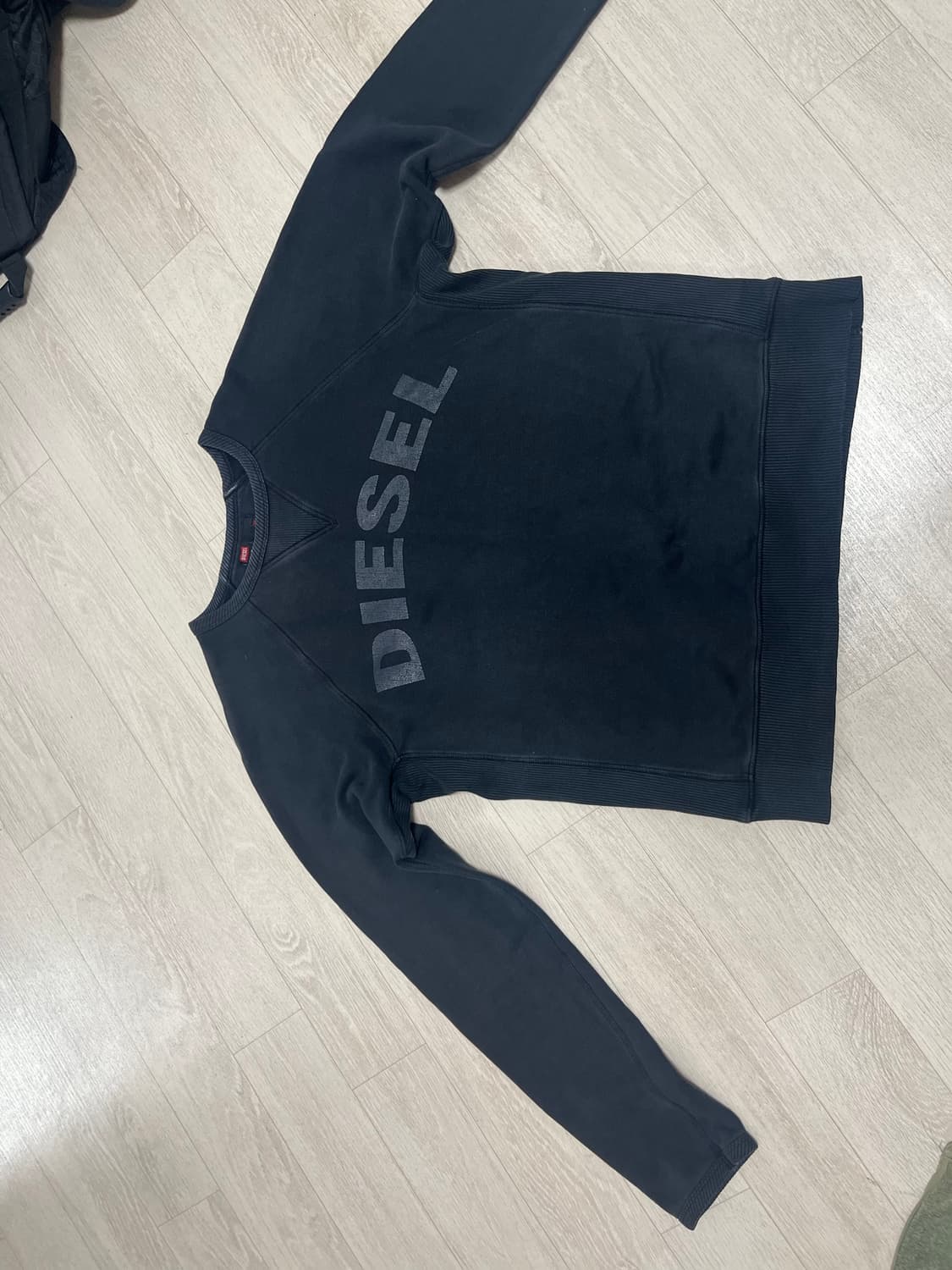 디젤 블랙 맨투맨 상품이미지2