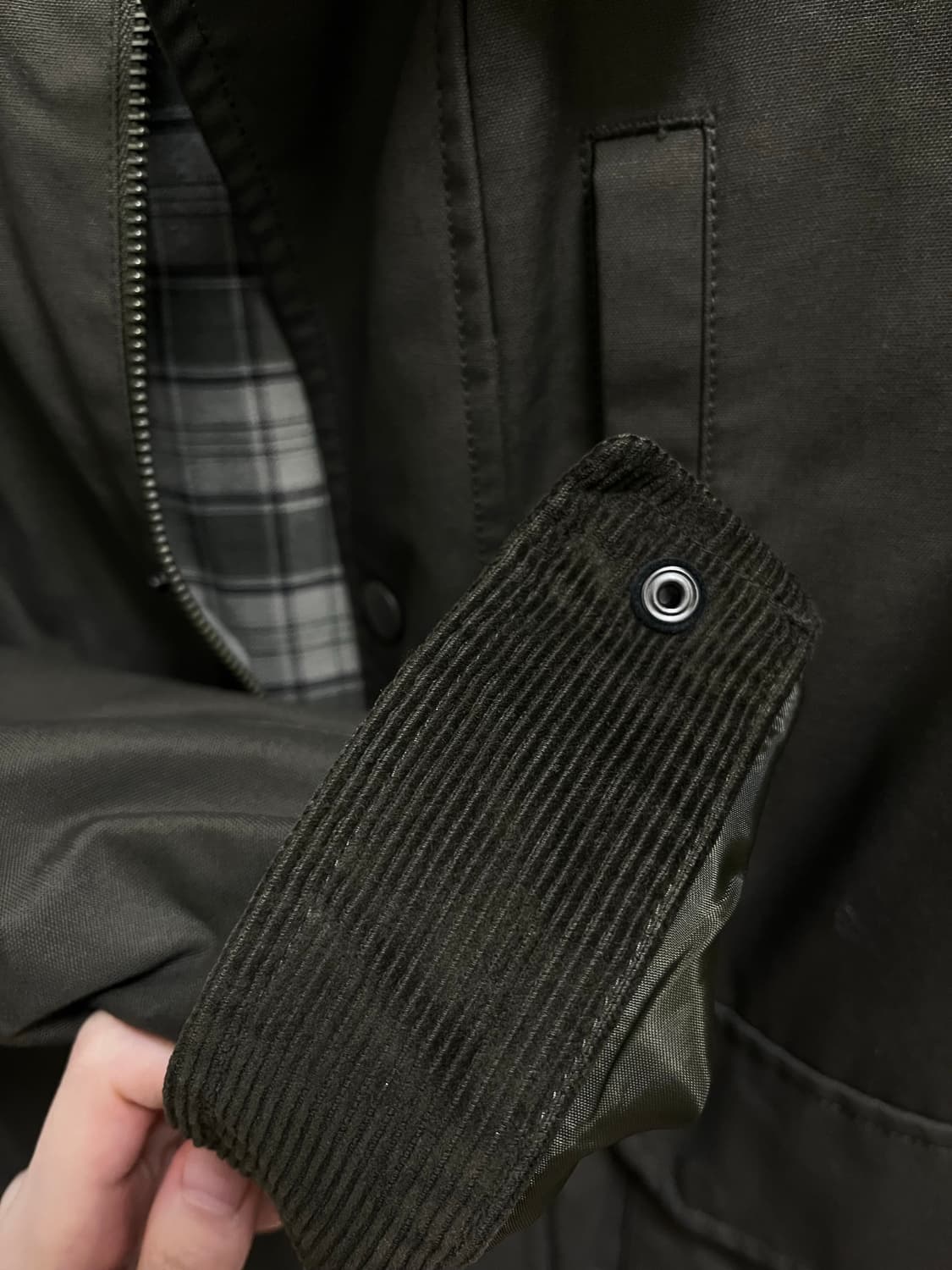 유니클로 유틸리티쇼트블루종 카키 s사이즈 상품이미지8