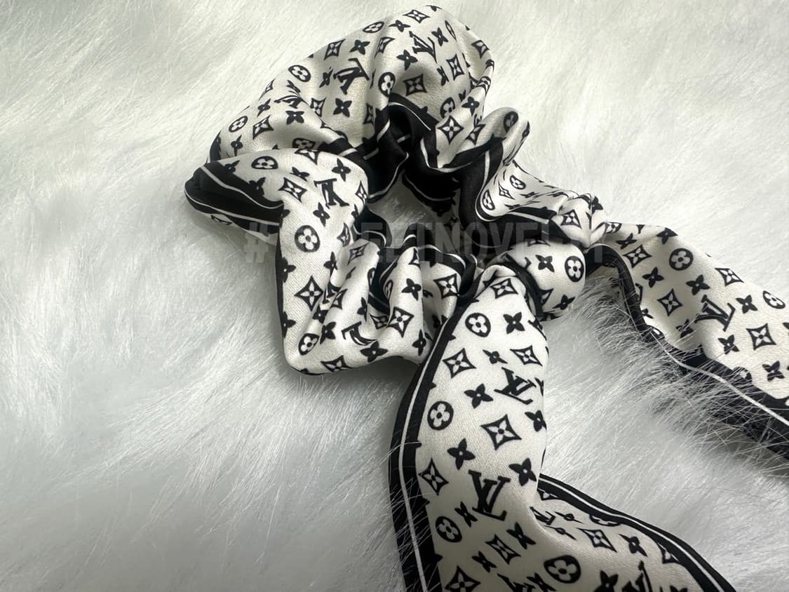  루이비통 화이트&블랙 리본 헤어슈슈 상품이미지6