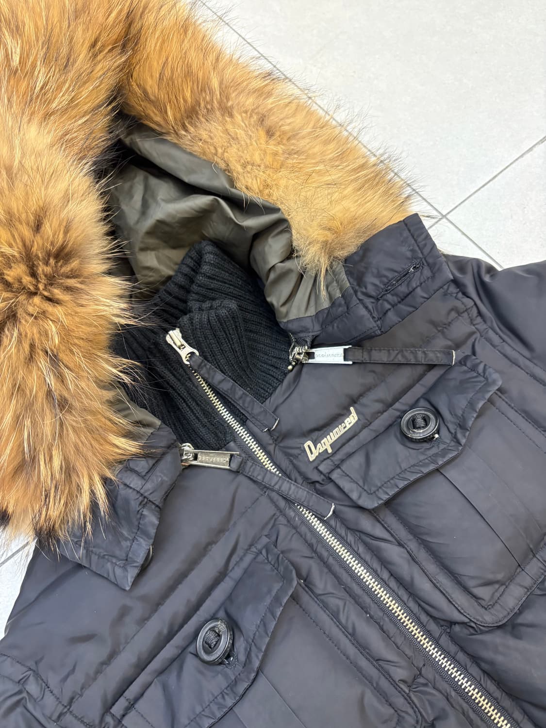 디스퀘어드 라쿤퍼 패딩 상품이미지2