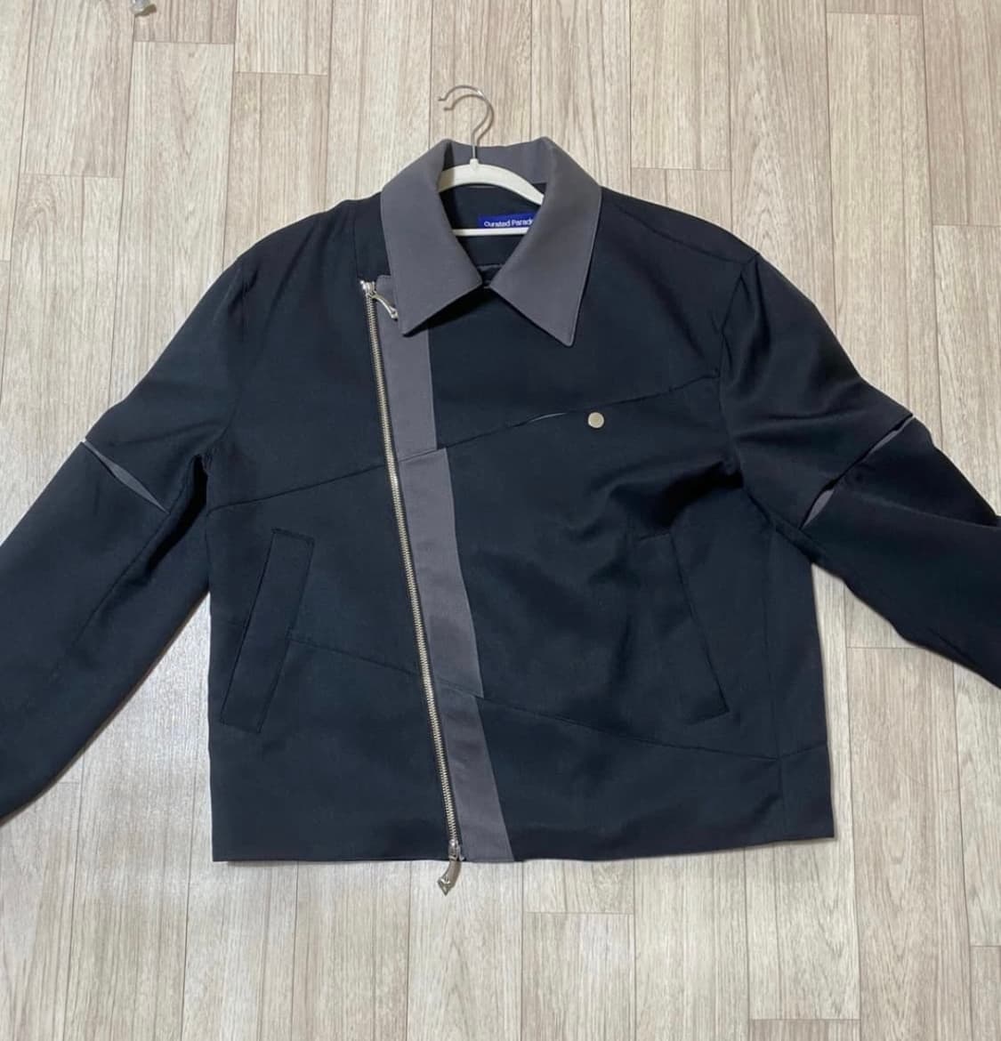 큐레이티드 퍼레이드 자켓 22101 OW 블랙 상품이미지4