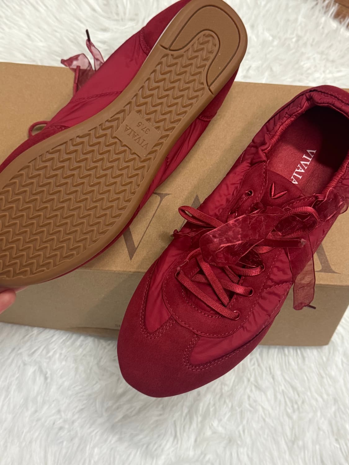 비바이아 VIVAIA 얀시 레드 새상품 235 상품이미지6