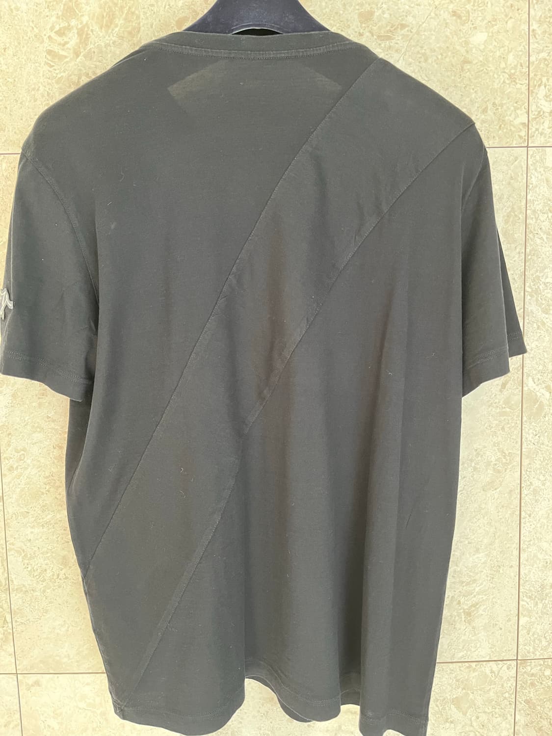 루이비통 PARIS TOKYO 반팔 티셔츠 XL 정품 상품이미지5